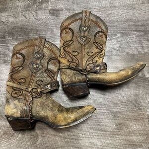 Durango 11” Heart Concho Brown Cowgirl Boots Size 7
